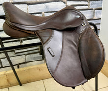 Load image into Gallery viewer, 15” MW Changeable Gullet Thorowgood Pony Club GP Saddle - Brown - Flocked