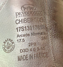 Load image into Gallery viewer, 17 1/2” MW Devoucoux Chiberta O Jump Saddle - Brown