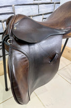 Load image into Gallery viewer, 16 1/2” MW Sandringham GP Saddle - Brown