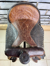 Load image into Gallery viewer, 15” Leather Western Set-Saddle, Headstall, Nathe Gag, Cinch