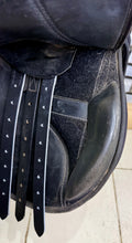 Load image into Gallery viewer, 17” XXW Thorowgood Maxam GP Saddle - Black - Extra Extra Wide -