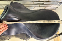 Load image into Gallery viewer, 16 1/2” MW Heritage English Saddlery GP Saddle - Black