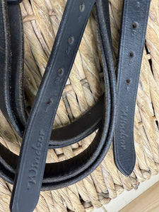 S/H Windsor 54” Stirrup Leathers & 4 1/2” Flexi Irons