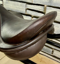Load image into Gallery viewer, 14” Wide Barnsby English Pony Working Hunter/Show Saddle - Brown - Lead Rein Tiny Tot