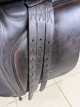 Load image into Gallery viewer, 17” MW Farrington/Derby House GP Saddle - Brown