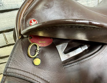 Load image into Gallery viewer, 18” Medium Jeffries Falcon Hawk Event Saddle - Brown - M