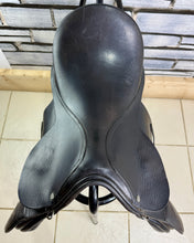 Load image into Gallery viewer, 16” MW Charles Mountfort Pony GP Saddle - Black
