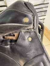 Load image into Gallery viewer, 16 1/2” MW Heritage English Saddlery GP Saddle - Black
