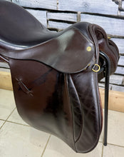 Load image into Gallery viewer, 17” Wide Farrington/Shires GP Saddle - Brown