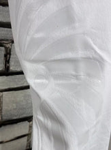 Load image into Gallery viewer, NEW Tattini Platinum Silicon Knee Competition Breeches -White- Size UK 26 Waist