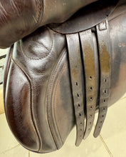 Load image into Gallery viewer, 17 1/2” Wide Ideal Classic GP Saddle - Brown