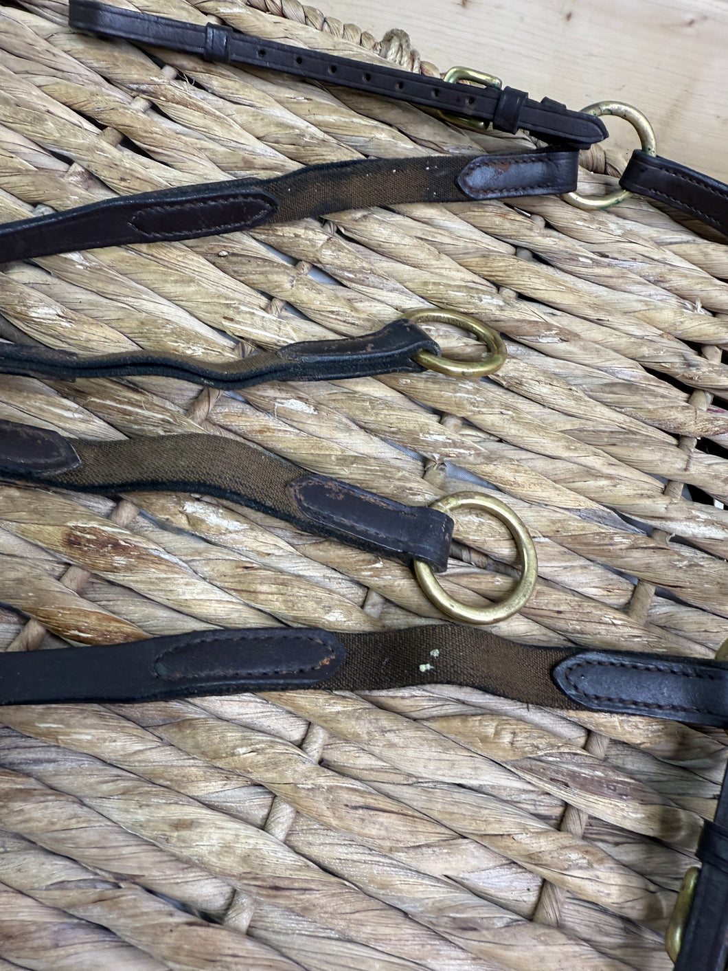 S/H Elastic Hunting Breastplate & Martingale -Brown/Brass- Pony