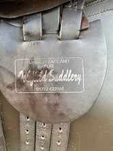 Load image into Gallery viewer, 16 1/2” MW Oakfield WH/VSD Saddle - Brown
