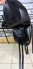 Load image into Gallery viewer, 18” MW Ideal Suzannah Dressage Saddle - Black
