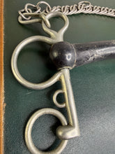 Load image into Gallery viewer, 5 1/2” Vulcanite Mullen Mouth Short Shank Pelham Bit - Cob/Showing/Hunting
