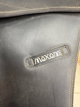 Load image into Gallery viewer, 16” Wide/Changeable Gullet Thorowgood Maxam Pony GP Saddle - Black
