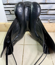 Load image into Gallery viewer, 18” MN Albion Style Dressage Saddle - Black