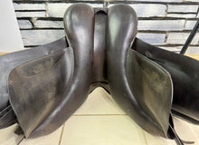 Load image into Gallery viewer, 17” Wide Farrington Burford Event Cob Saddle - Brown