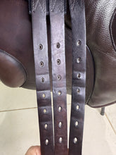 Load image into Gallery viewer, 17 1/2” MW Winners Circle Jump Saddle - Brown