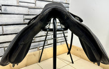 Load image into Gallery viewer, 17” XW Thorowgood Maxam Cob GP Saddle - Black