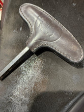 Load image into Gallery viewer, 16 1/2” MW-XW/Changeable Gullet Equextra Cob GP Saddle - Brown