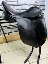 Load image into Gallery viewer, 18” MW Ideal Suzannah Printed Leather Dressage Saddle -Black