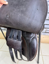 Load image into Gallery viewer, 16” Wide English Pony Saddle - Brown