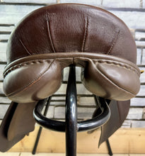 Load image into Gallery viewer, 17 1/2” MW Ideal VSD/GP Saddle - Brown