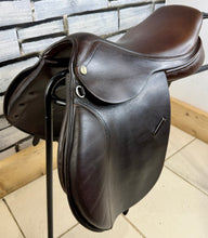Load image into Gallery viewer, 16 1/2” MW GFS English Close Contact Jump Saddle - Brown