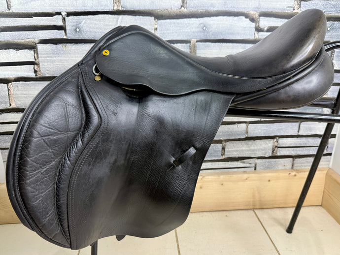 17 1/2” Wide  Black Country Wexford Jump Saddle - Black