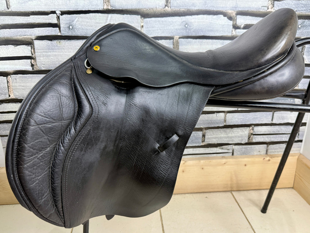 17 1/2” Wide  Black Country Wexford Jump Saddle - Black