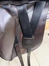 Load image into Gallery viewer, 17” MW Spalding Britannica Cadence Dressage Saddle - Brown