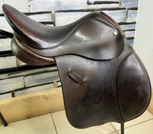 Load image into Gallery viewer, 14 1/2” Medium Farrington Small Pony GP Saddle - Brown