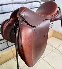 Load image into Gallery viewer, 17” Wide Knightrider Miner Jump/GP Saddle - Tan