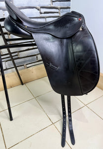 18” MN Albion Style Dressage Saddle - Black