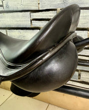 Load image into Gallery viewer, 17 1/2” XW Ryder Cambridge Multi Purpose GP Saddle - Black