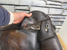 Load image into Gallery viewer, 16 1/2” XW/Changeable Gullet Shires Optimus Leather GP Saddle - Brown