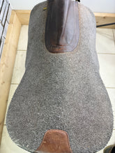 Load image into Gallery viewer, Devoucoux Saddle Riser Pad - 17.5-18”- Foam/Felt/Leather - Equestrian