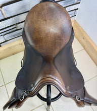 Load image into Gallery viewer, 16 1/2” MW Sandringham GP Saddle - Brown