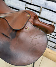 Load image into Gallery viewer, 17” Futurity Full Tree Racing Saddle - Tan - Soft Foam Panels