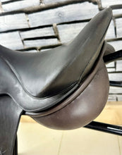 Load image into Gallery viewer, 17 1/2” MN Chris Gohl GP Saddle - Brown