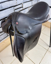 Load image into Gallery viewer, 16 1/2” Wide Jeffries Falcon English Event GP Saddle - Brown
