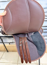 Load image into Gallery viewer, 14” Medium Changeable Gullet Small Pony GP Saddle -Brown Synthetic- Flocked