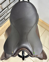 Load image into Gallery viewer, 17” Medium Ideal Working Hunter Saddle - Brown