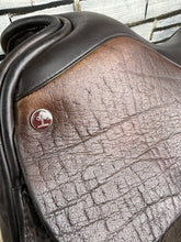 Load image into Gallery viewer, 17” MW Spalding Britannica Cadence Dressage Saddle - Brown