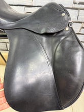 Load image into Gallery viewer, 15” Wide Forrester Pony GP Saddle - Black - Deep Seat, Good Blocks - English Made