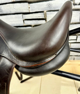 17 1/2” MW Voltaire Adelaide Monoflap Dressage Saddle - Brown