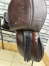 Load image into Gallery viewer, 17 1/2” MW Saferide English GP Saddle - Brown
