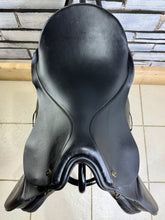 Load image into Gallery viewer, 17” MN GFS Medium-Narrow English GP Saddle - Black