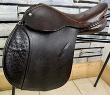 Load image into Gallery viewer, 15” Medium Barnsby Pony Club GP Saddle - Brown